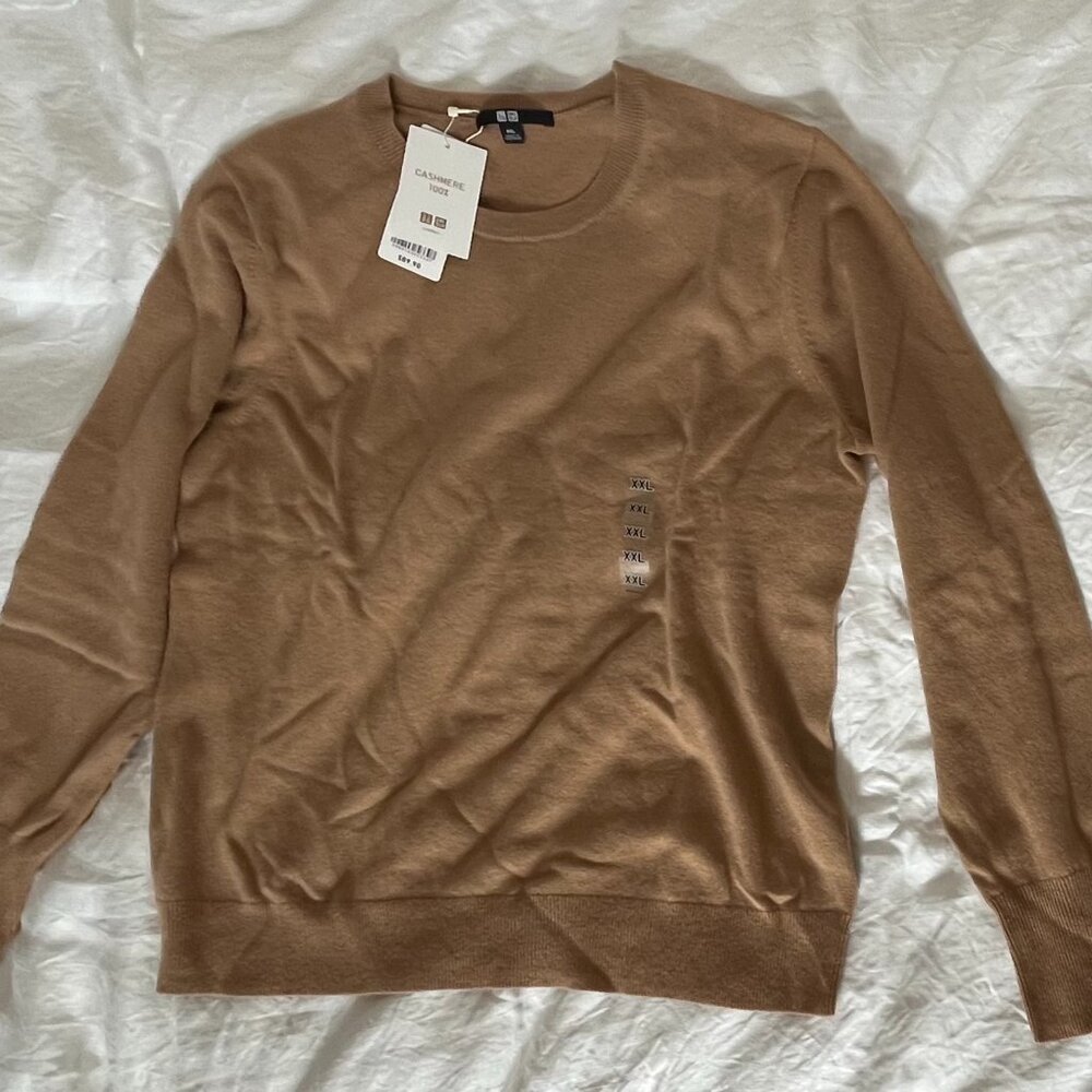 NWT: Uniqlo Cashmere Sweater